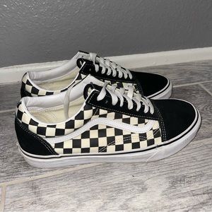 Checkered vans low top